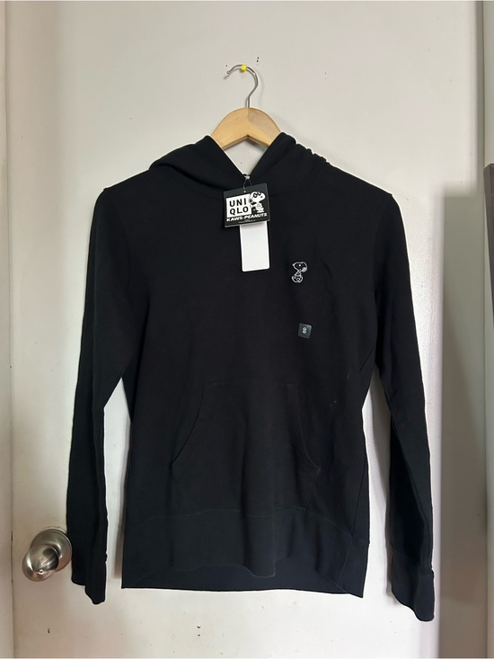 Uniqlo Other - KAWS x PEANUTS Uniqlo hoodie NWT